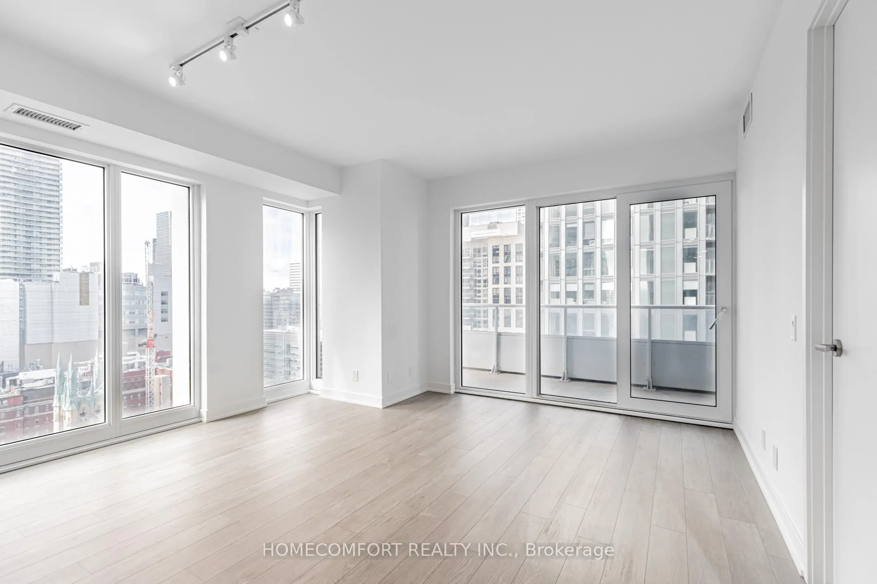 Photo 8 of Unit 2211, 88 Queen Street E, Toronto, Church-Yonge Corridor — HOMEH