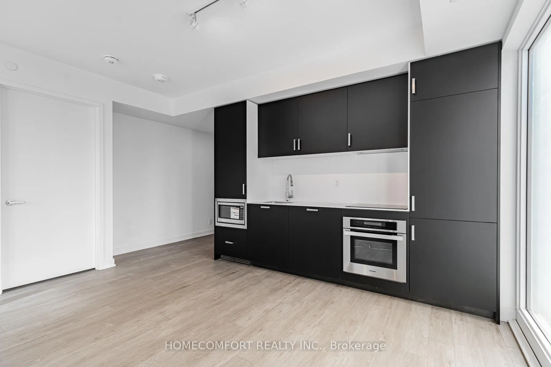 Photo 11 of Unit 2211, 88 Queen Street E, Toronto, Church-Yonge Corridor — HOMEH