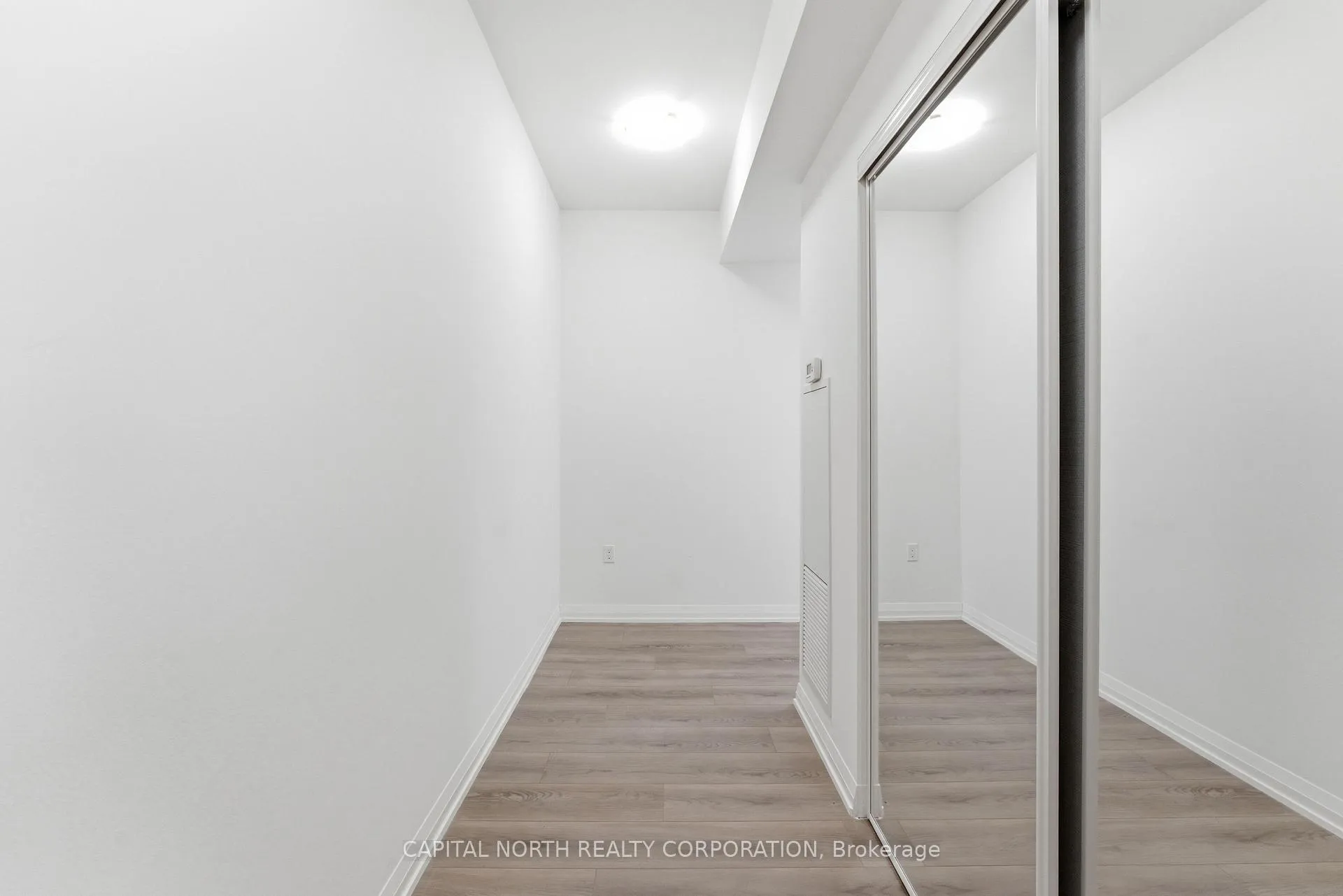 Photo 5 of Unit 403, 8960 Jane Street, Vaughan, Vellore Village — HOMEH
