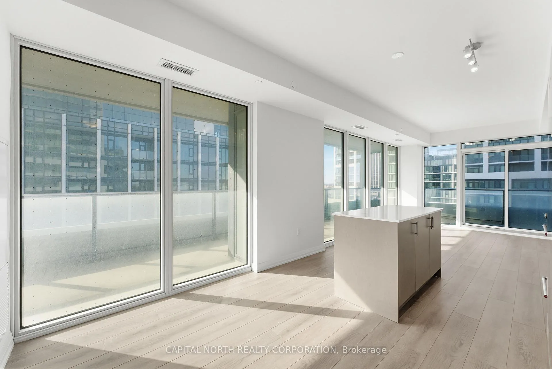 Photo 7 of Unit 403, 8960 Jane Street, Vaughan, Vellore Village — HOMEH