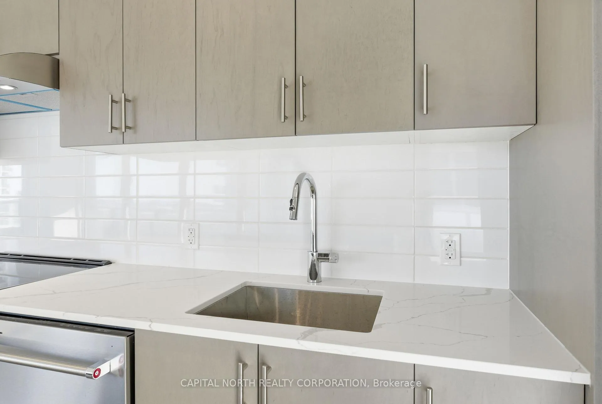 Photo 12 of Unit 403, 8960 Jane Street, Vaughan, Vellore Village — HOMEH