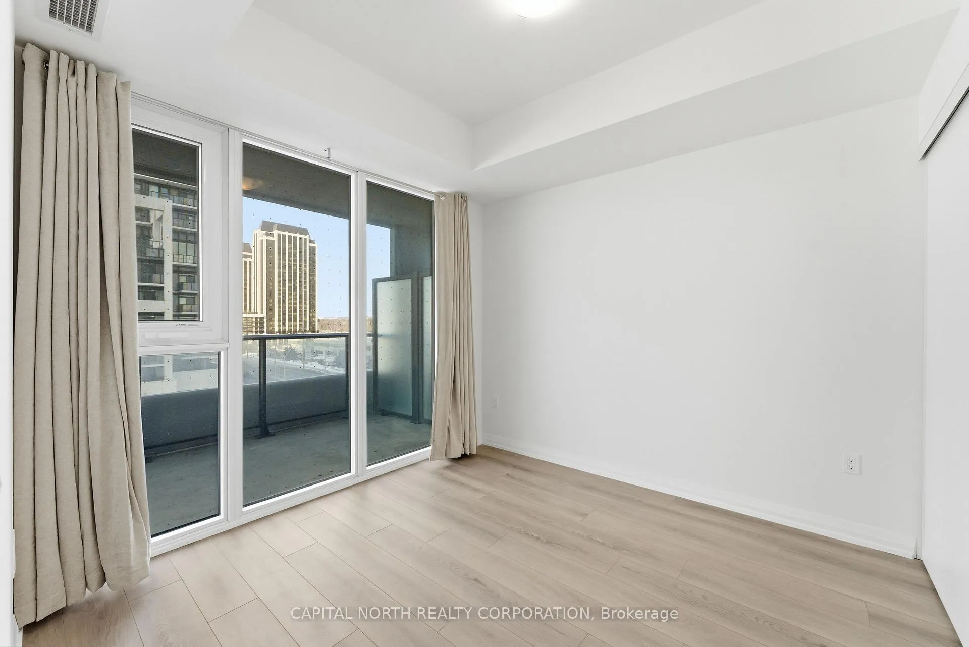 Photo 18 of Unit 403, 8960 Jane Street, Vaughan, Vellore Village — HOMEH