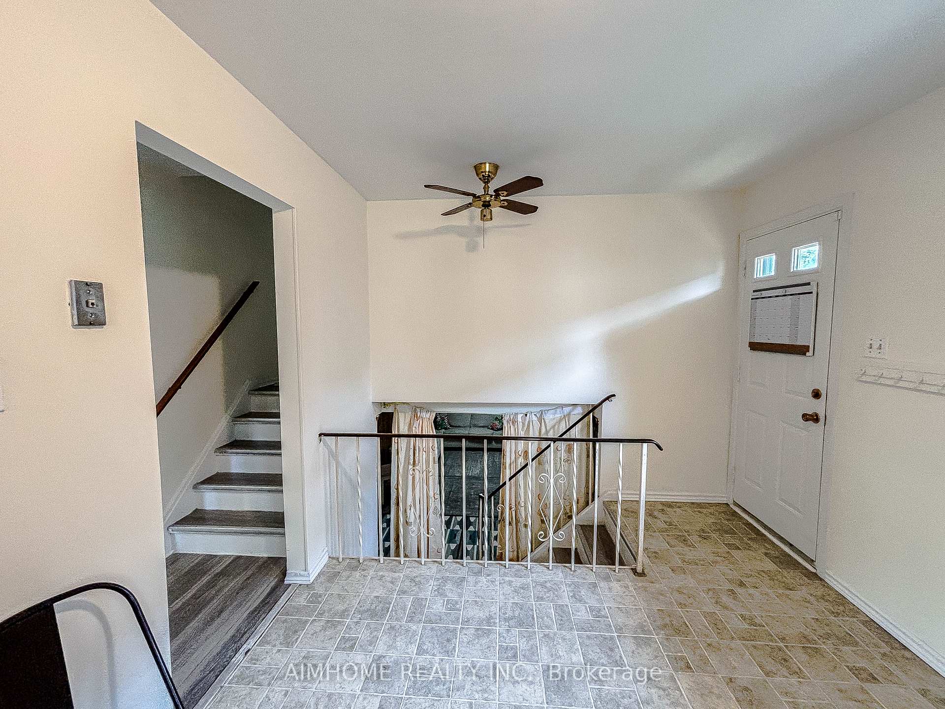 Photo 11 of 11 Redwood Court, Barrie, Grove East — HOMEH