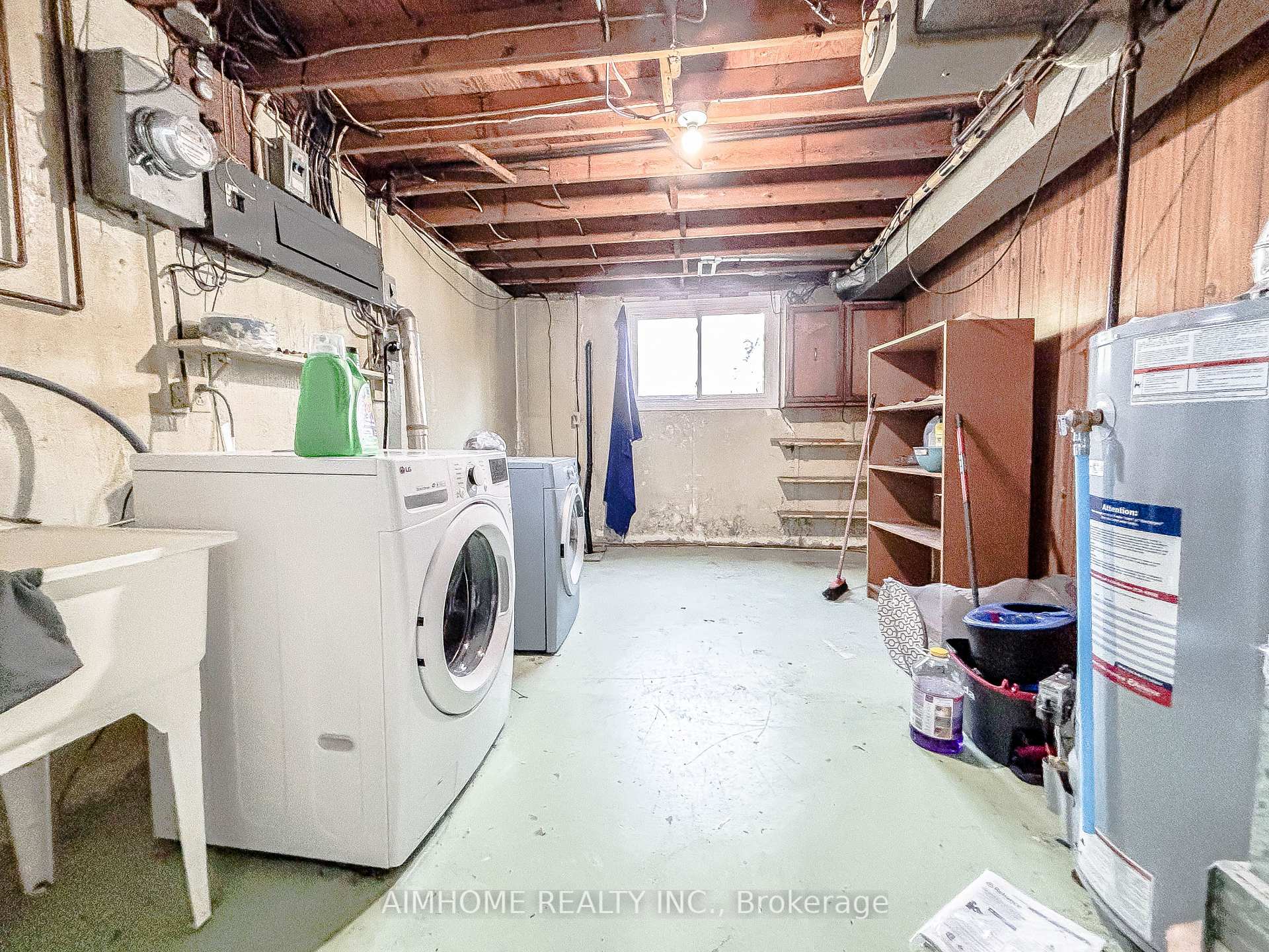 Photo 14 of 11 Redwood Court, Barrie, Grove East — HOMEH
