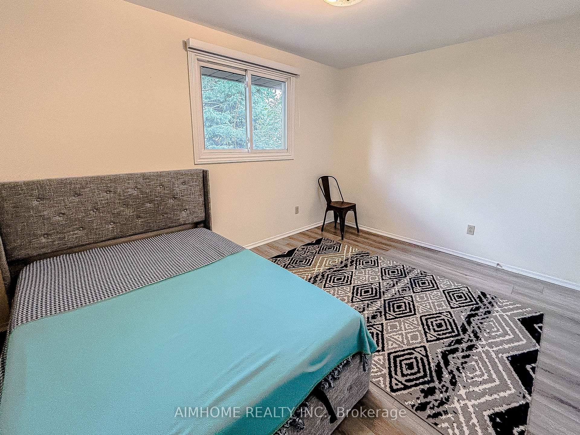 Photo 20 of 11 Redwood Court, Barrie, Grove East — HOMEH