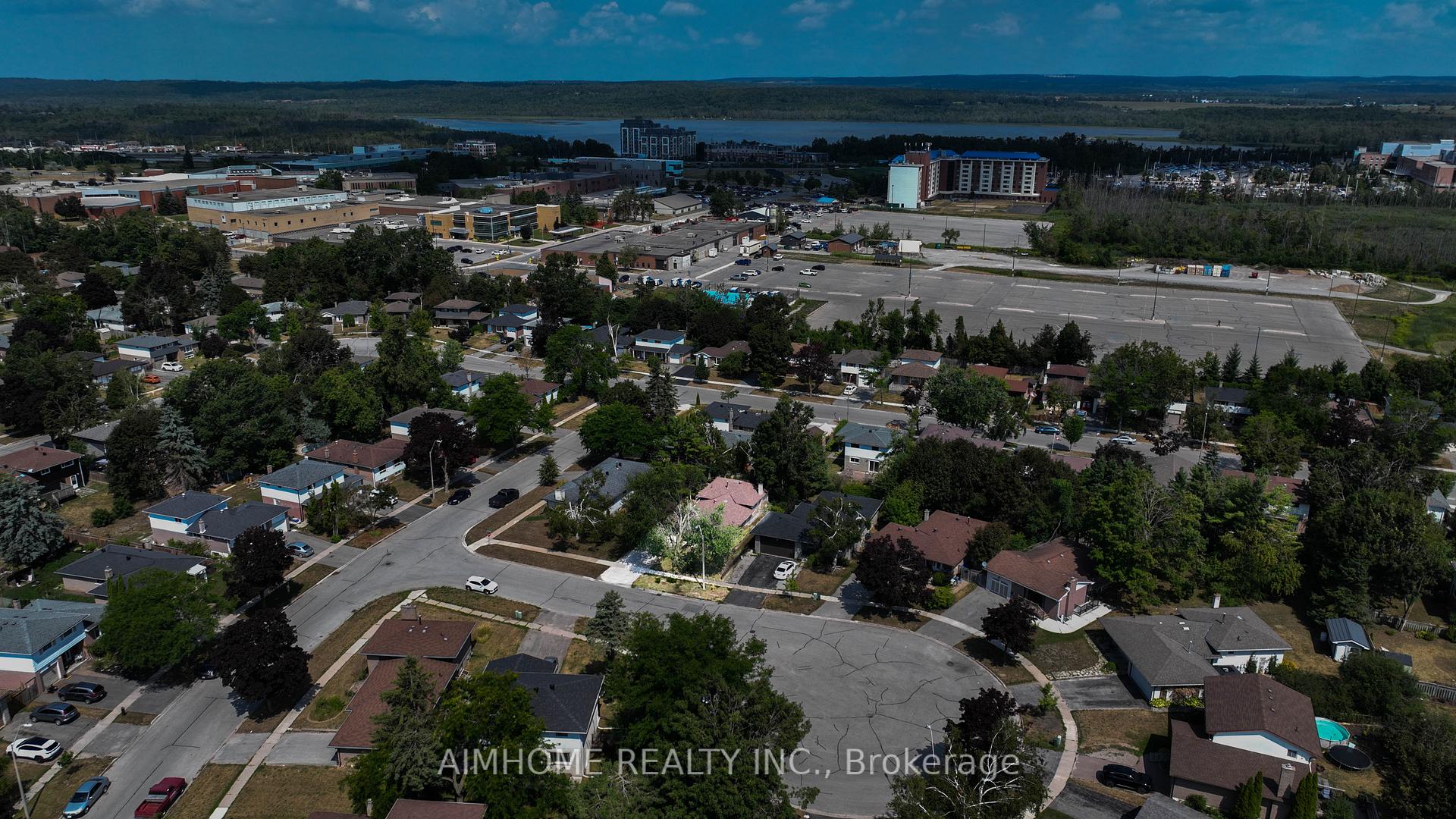 Photo 31 of 11 Redwood Court, Barrie, Grove East — HOMEH