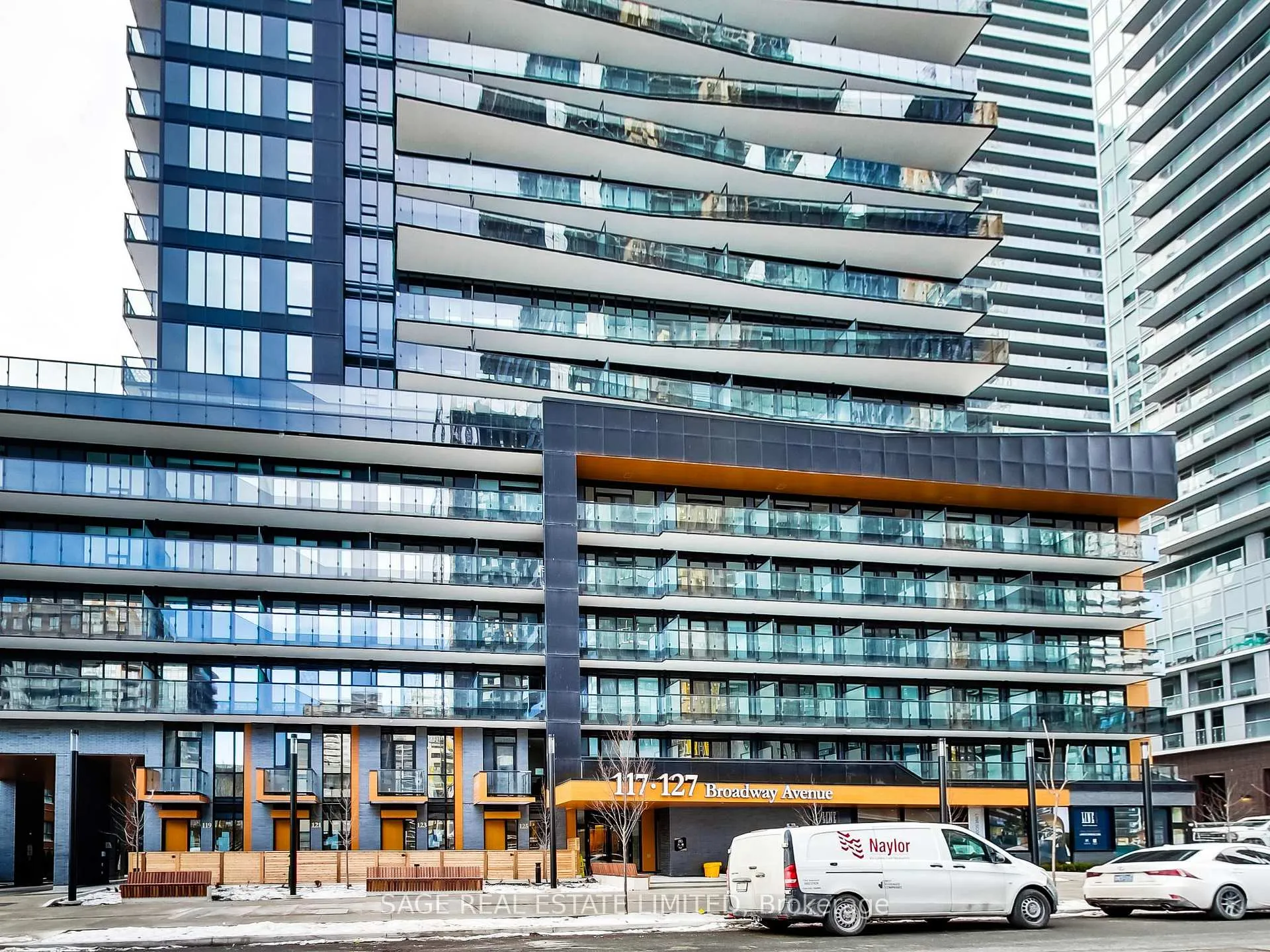 Front of Unit 2009, 117 Broadway Avenue