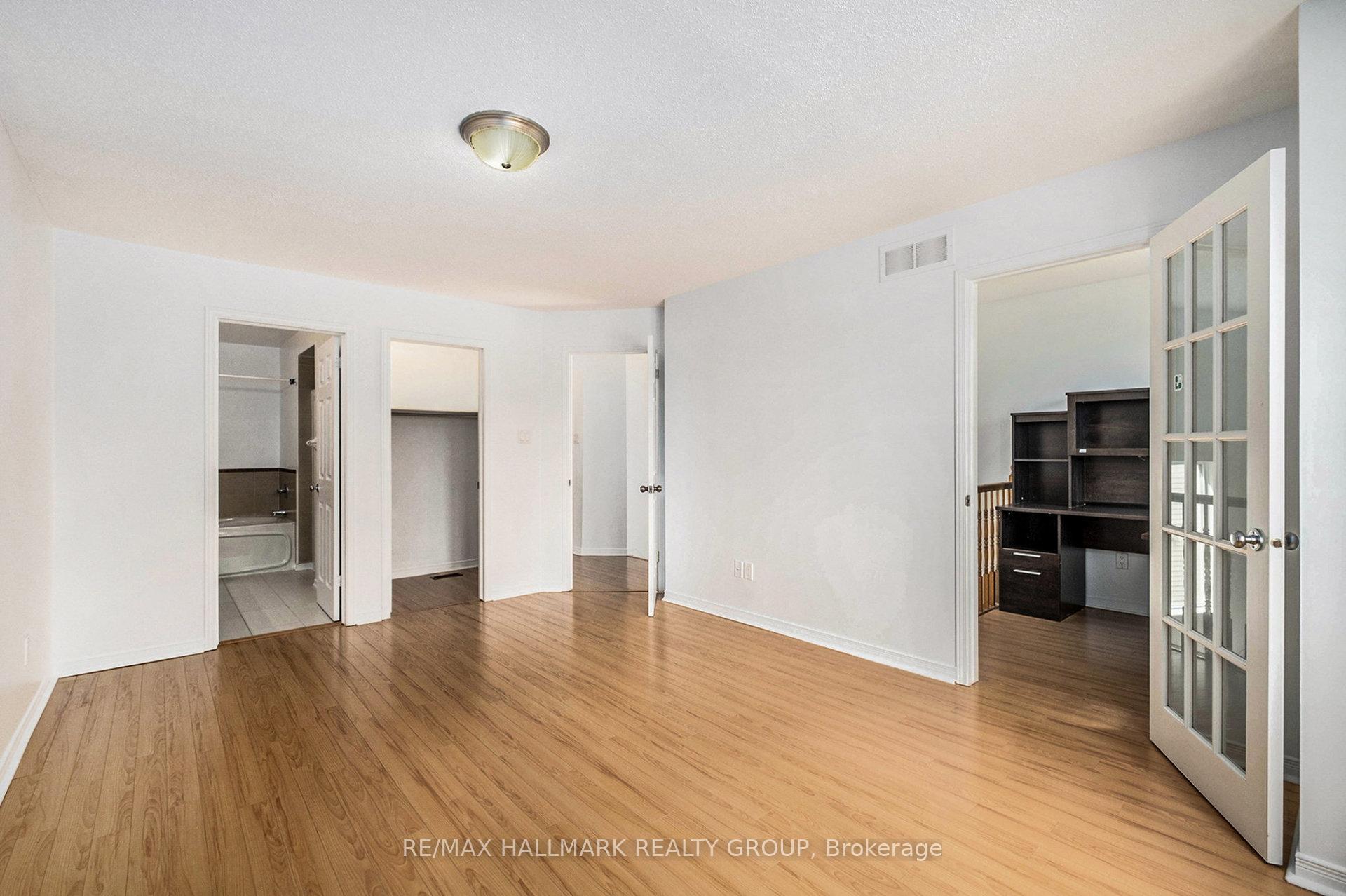 Photo 15 of 121 Prem Circle, Ottawa, Barrhaven - Cedargrove/Fraserdale — HOMEH