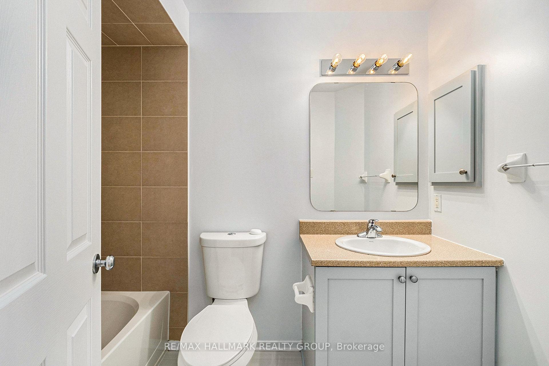 Photo 17 of 121 Prem Circle, Ottawa, Barrhaven - Cedargrove/Fraserdale — HOMEH
