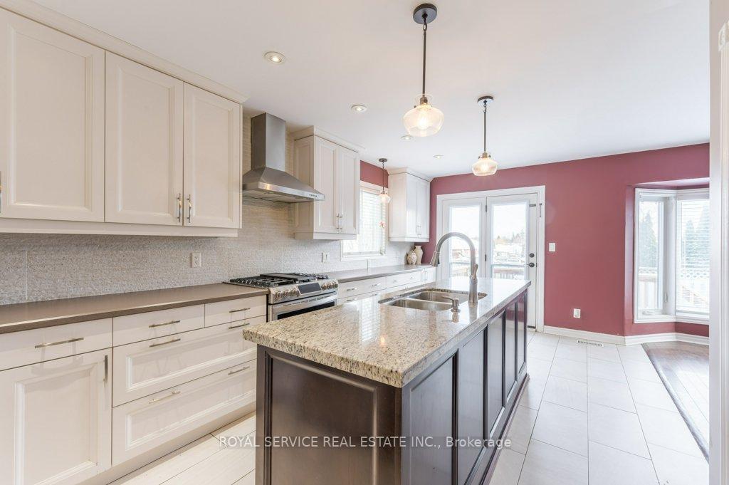Photo 9 of 1020 Fraser Court, Cobourg — HOMEH