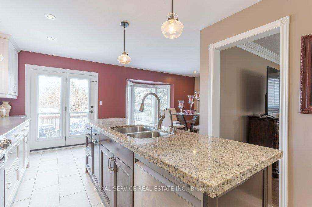 Photo 14 of 1020 Fraser Court, Cobourg — HOMEH