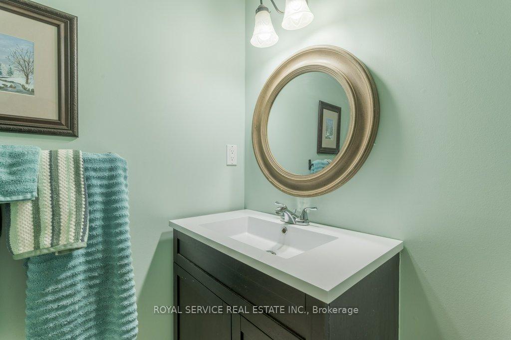 Photo 18 of 1020 Fraser Court, Cobourg — HOMEH