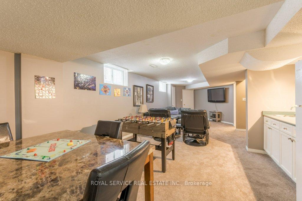 Photo 34 of 1020 Fraser Court, Cobourg — HOMEH