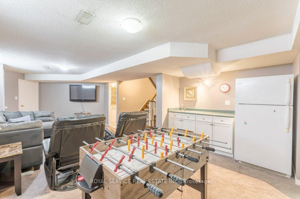 Photo 35 of 1020 Fraser Court, Cobourg — HOMEH