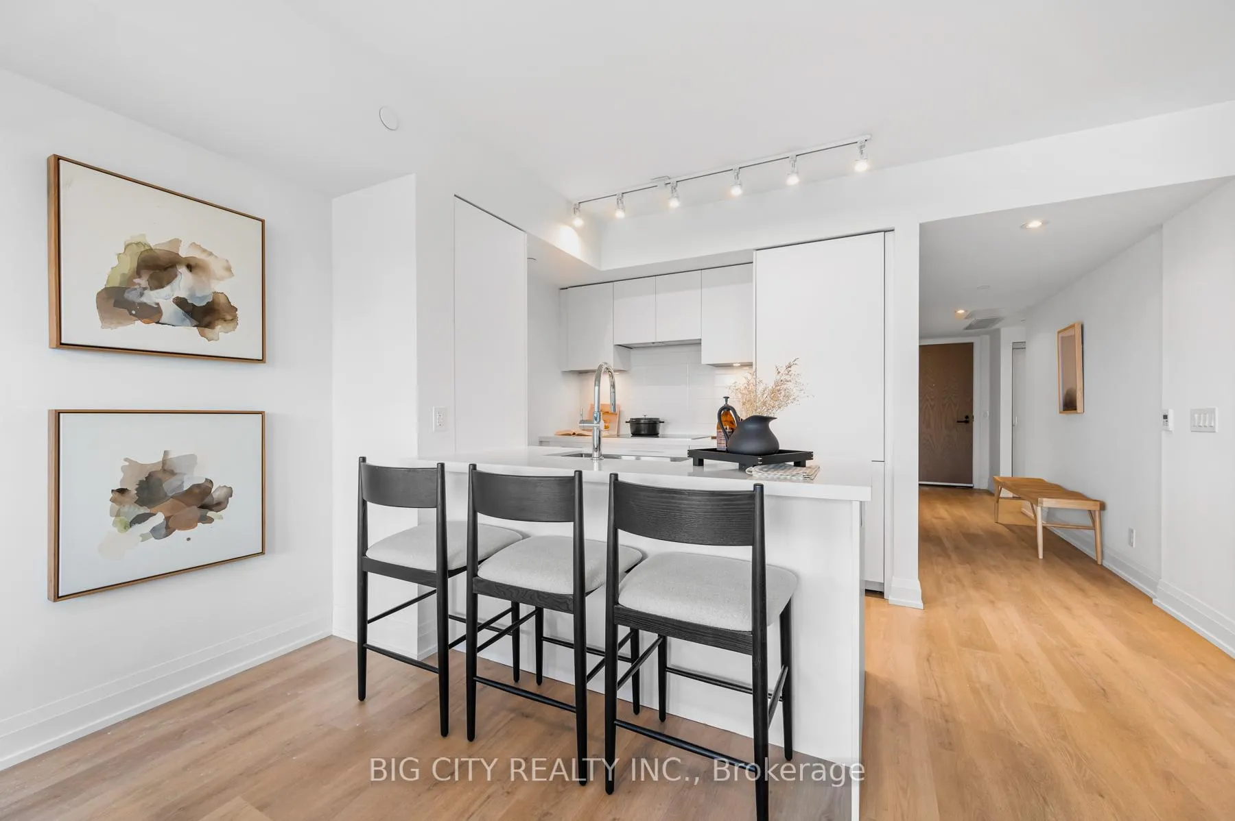 Photo 14 of Unit 415, 36 Brentcliffe Road, Toronto, Thorncliffe Park — HOMEH