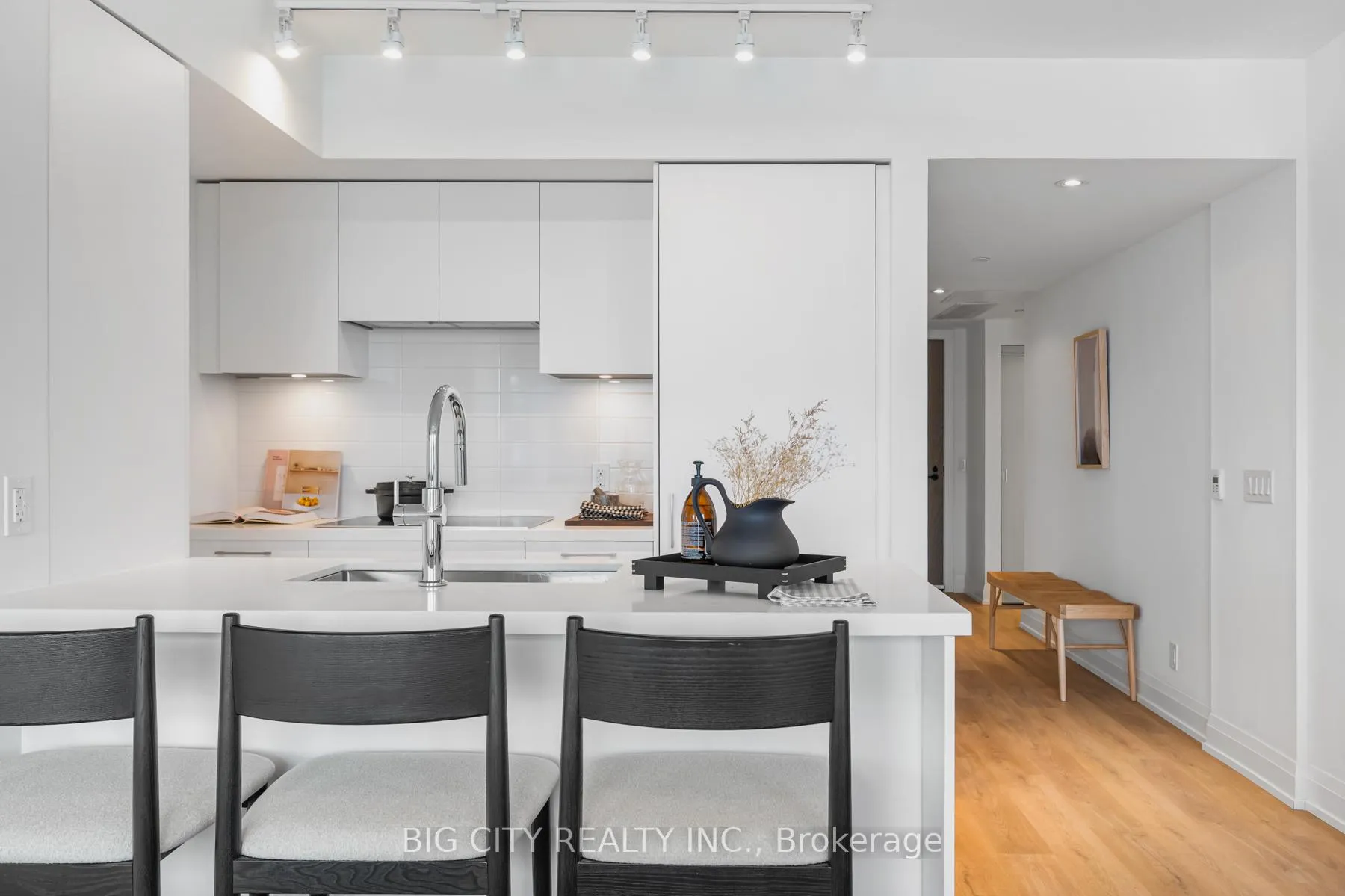 Photo 15 of Unit 415, 36 Brentcliffe Road, Toronto, Thorncliffe Park — HOMEH