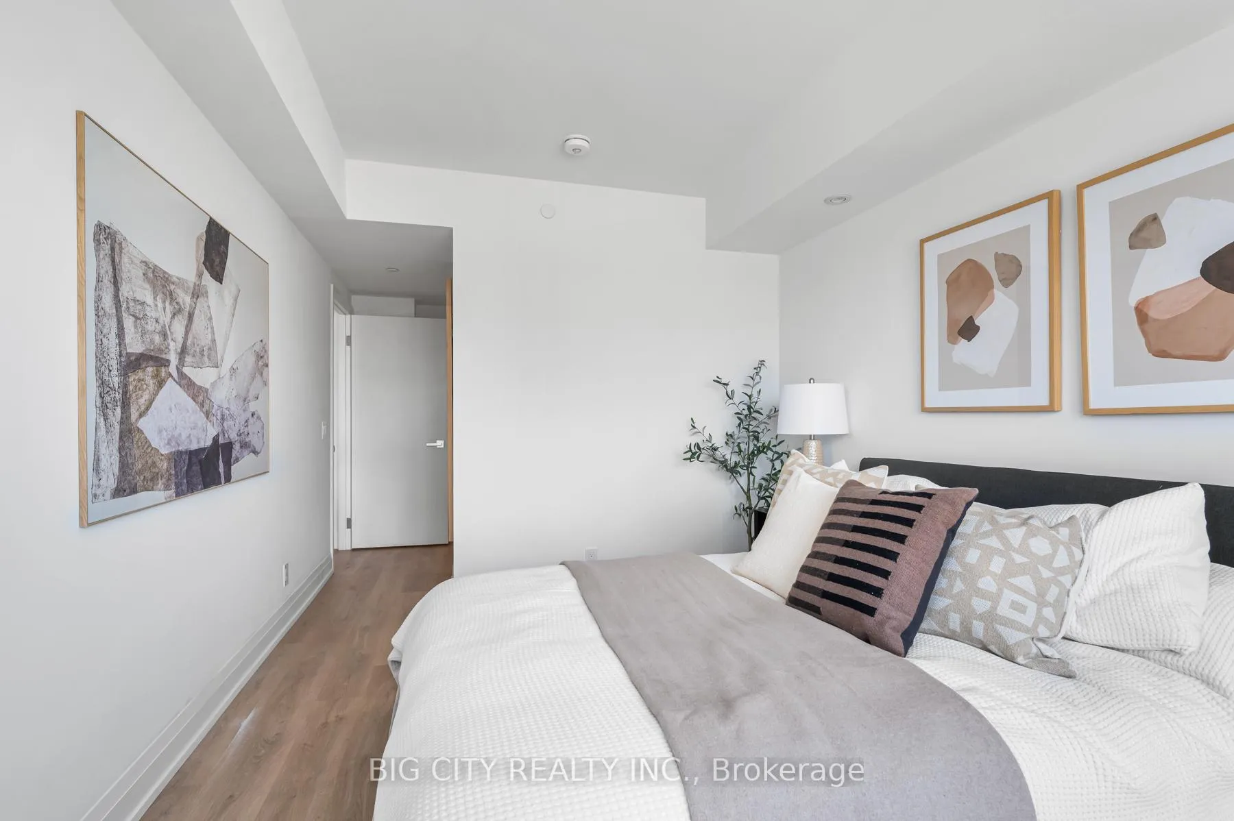 Photo 21 of Unit 415, 36 Brentcliffe Road, Toronto, Thorncliffe Park — HOMEH
