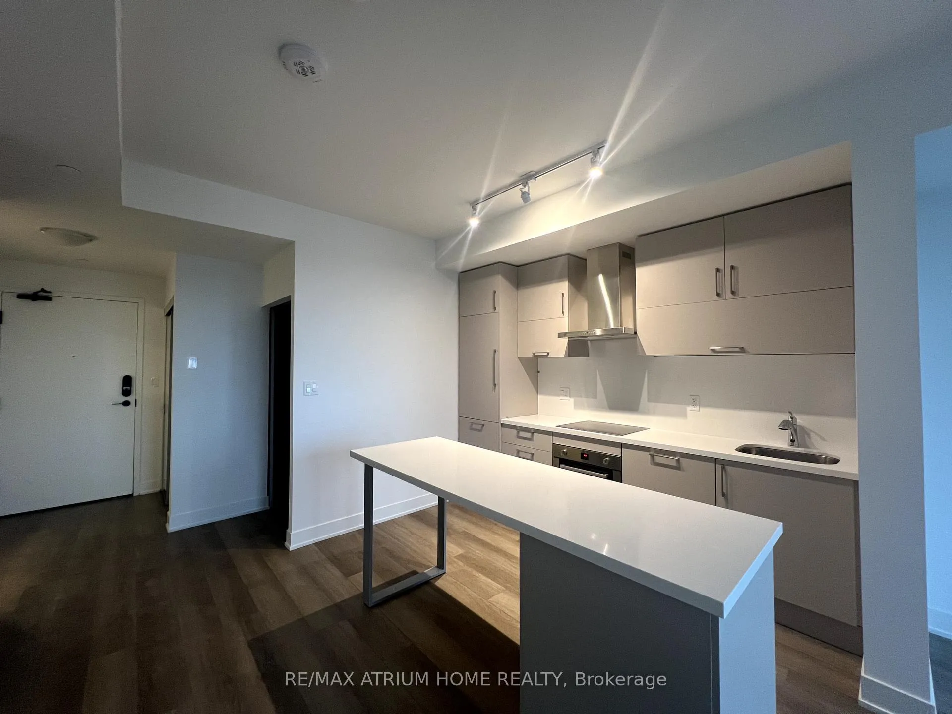 Photo 2 of Unit 2013, 56 Andre de Grasse Street, Markham, Unionville — HOMEH