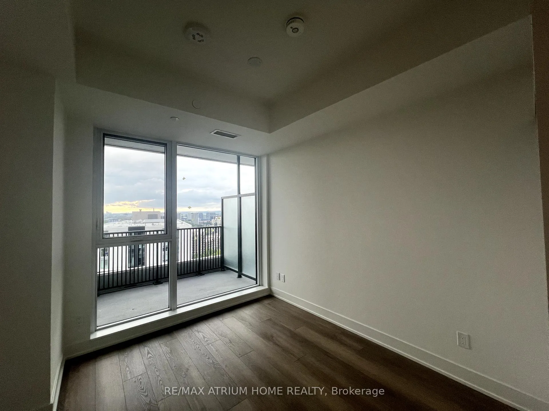 Photo 5 of Unit 2013, 56 Andre de Grasse Street, Markham, Unionville — HOMEH
