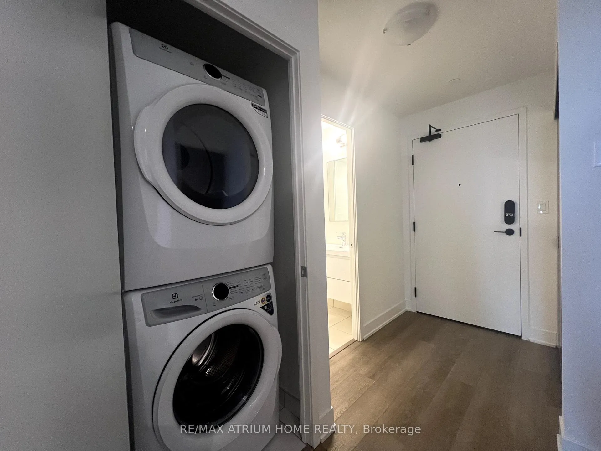 Photo 8 of Unit 2013, 56 Andre de Grasse Street, Markham, Unionville — HOMEH