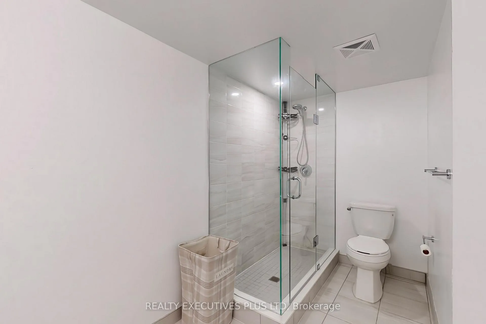 Photo 11 of Unit 616, 1480 Bayly Street, Pickering, Bay Ridges — HOMEH