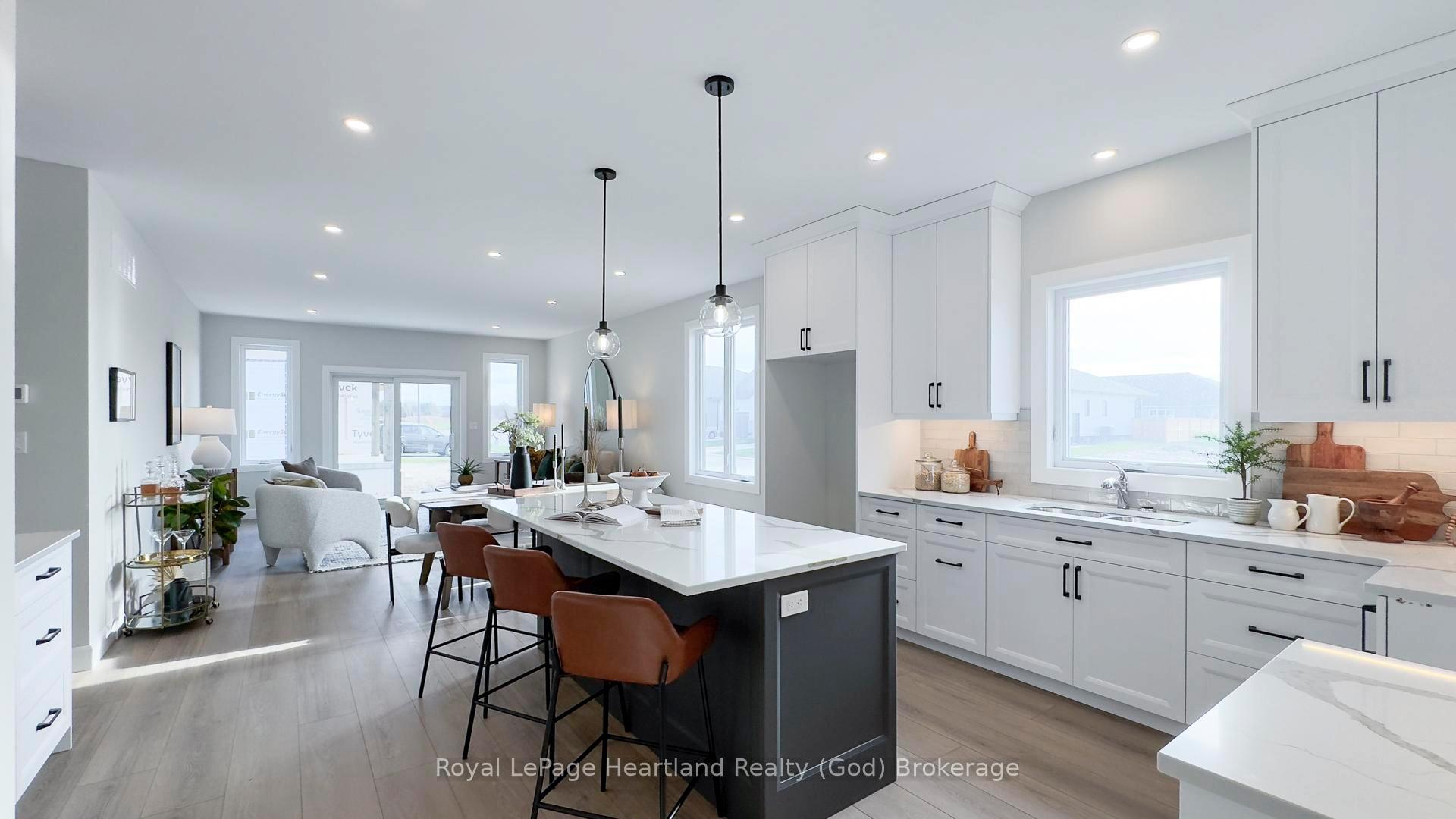 Photo 6 of 467 Woodridge Drive, Goderich, Goderich (Town) — HOMEH