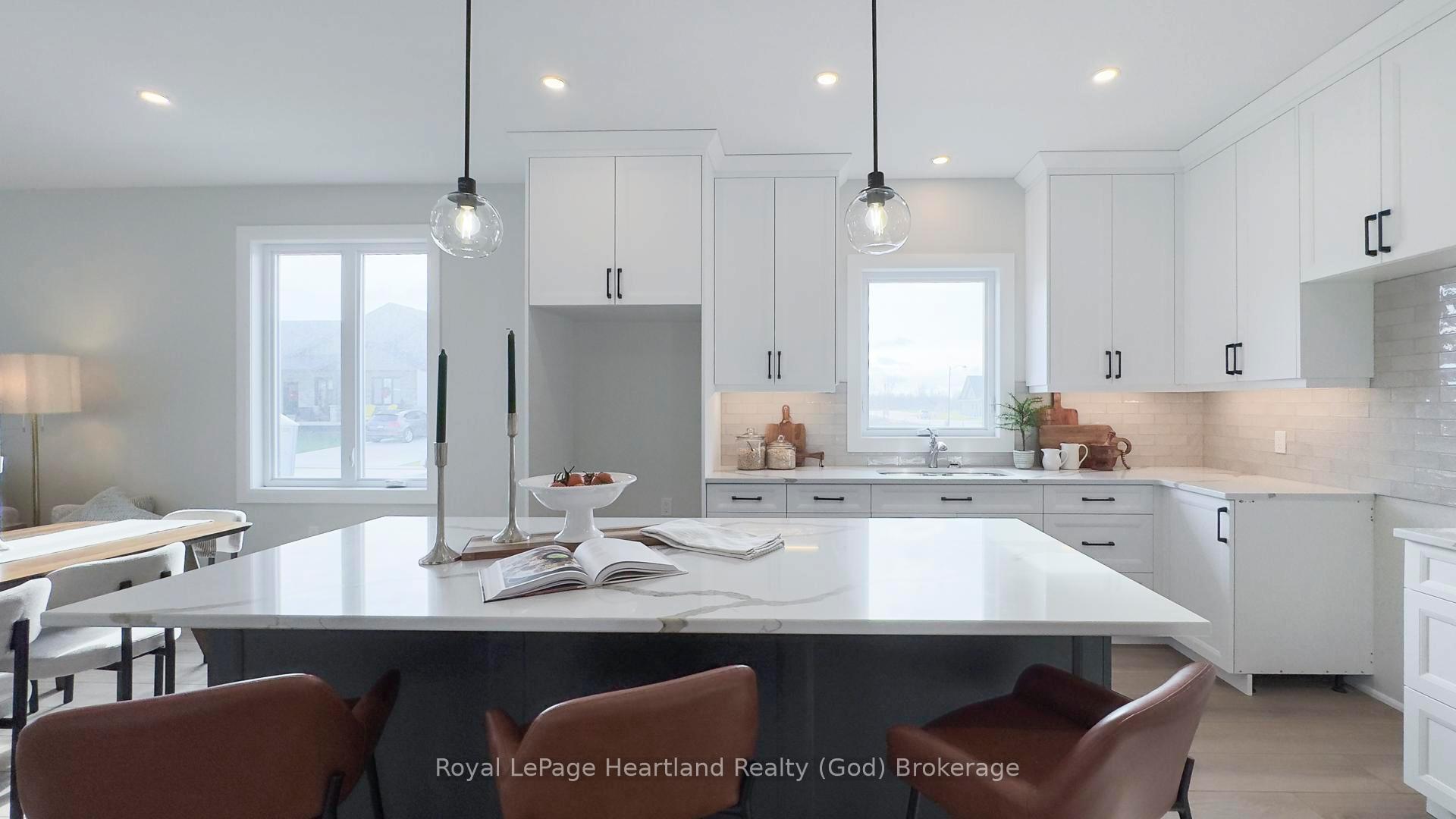 Photo 7 of 467 Woodridge Drive, Goderich, Goderich (Town) — HOMEH