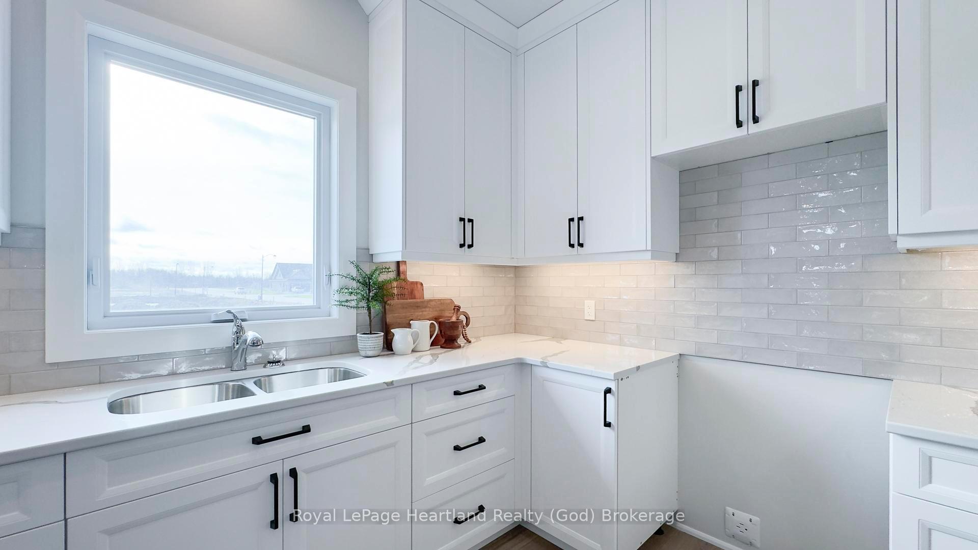 Photo 12 of 467 Woodridge Drive, Goderich, Goderich (Town) — HOMEH