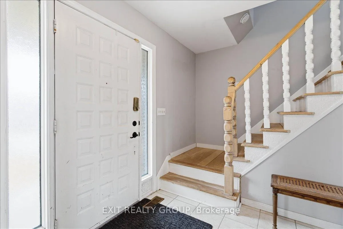 Photo 5 of 198 Chatterton Valley Crescent, Quinte West, Sidney Ward — HOMEH