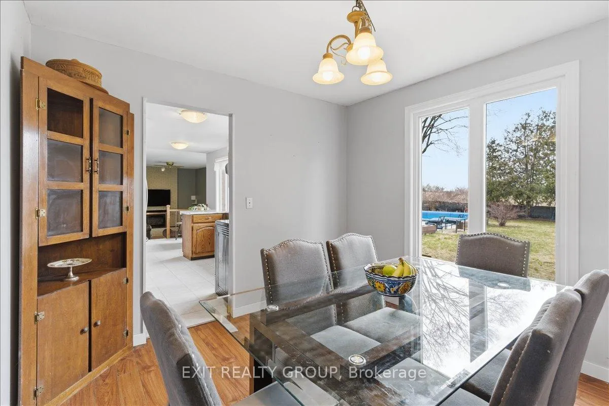 Photo 11 of 198 Chatterton Valley Crescent, Quinte West, Sidney Ward — HOMEH