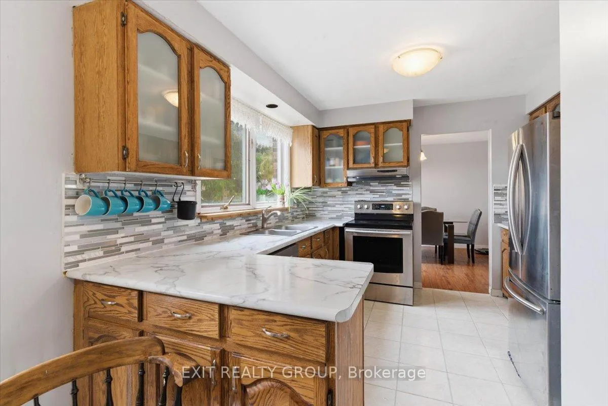 Photo 13 of 198 Chatterton Valley Crescent, Quinte West, Sidney Ward — HOMEH