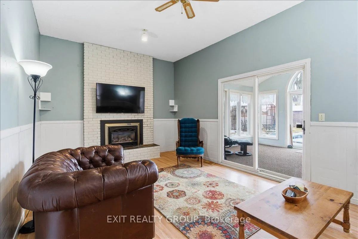 Photo 20 of 198 Chatterton Valley Crescent, Quinte West, Sidney Ward — HOMEH