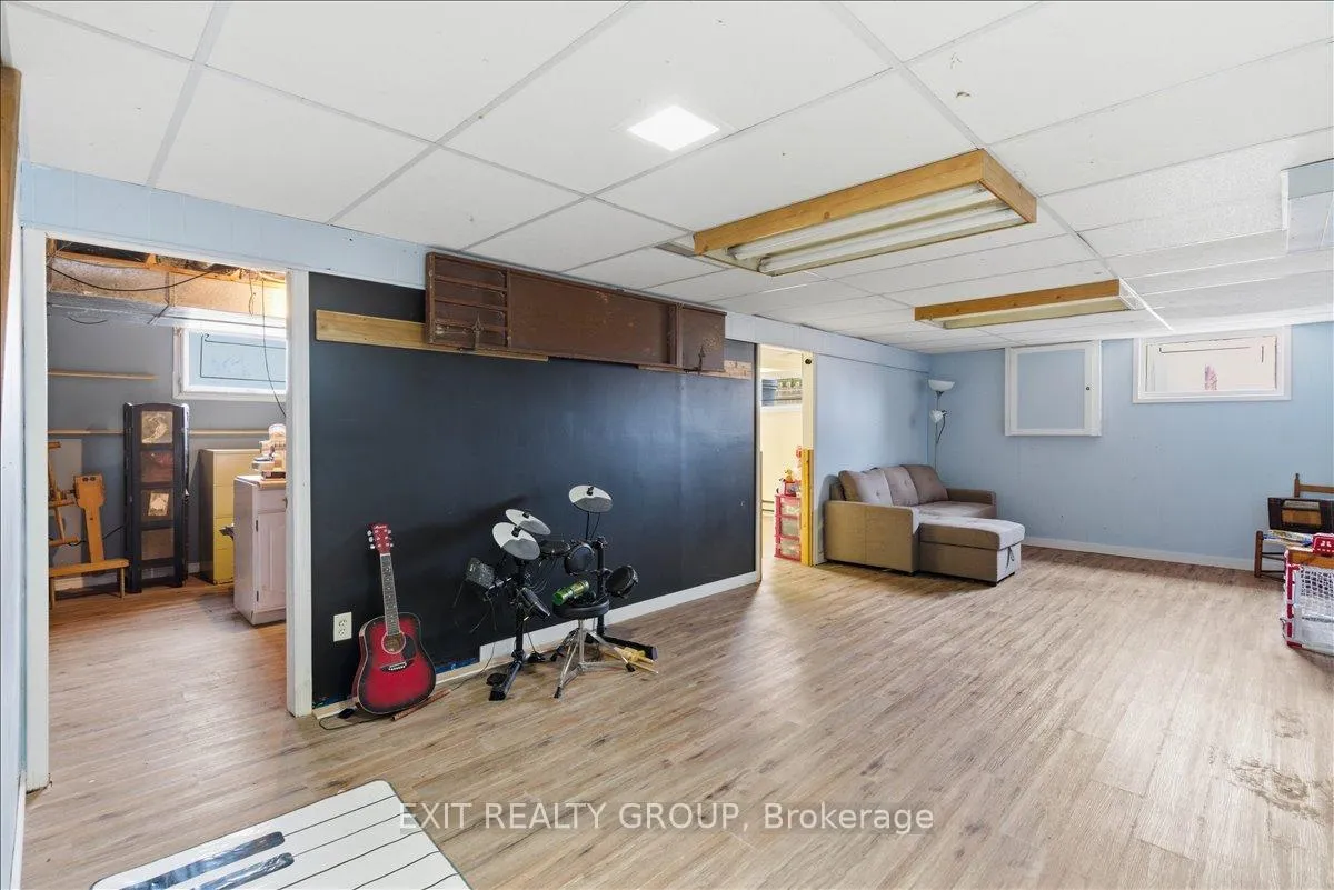 Photo 26 of 198 Chatterton Valley Crescent, Quinte West, Sidney Ward — HOMEH