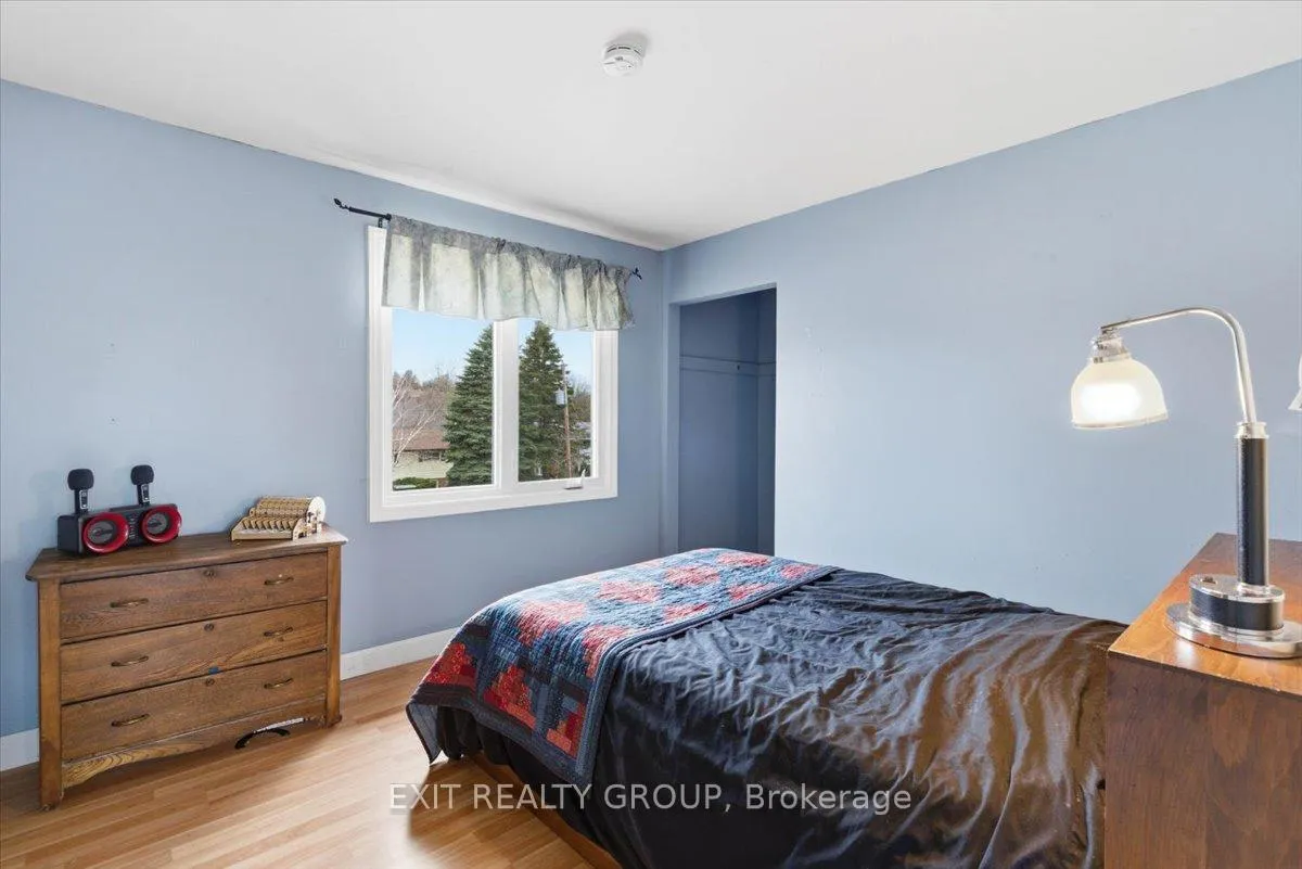 Photo 33 of 198 Chatterton Valley Crescent, Quinte West, Sidney Ward — HOMEH