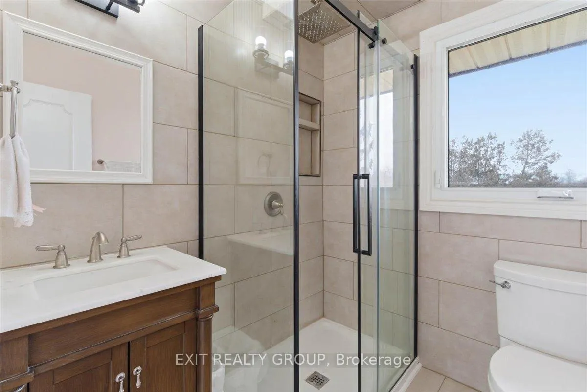 Photo 38 of 198 Chatterton Valley Crescent, Quinte West, Sidney Ward — HOMEH