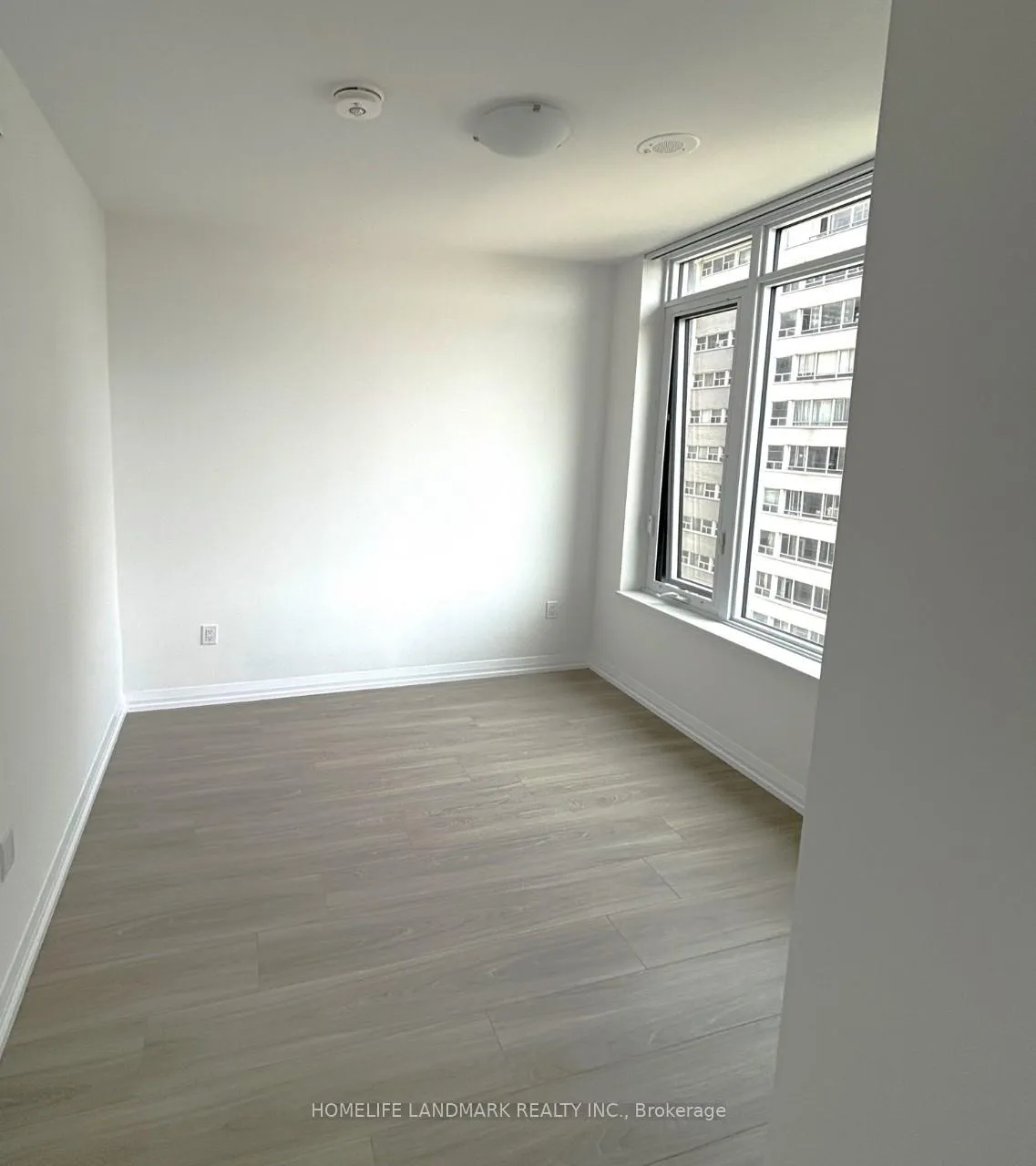 Photo 1 of Unit 907, 25 Holly Street, Toronto, Mount Pleasant West — HOMEH
