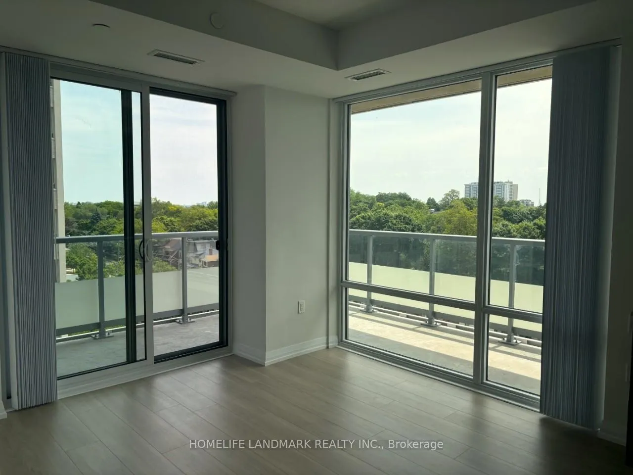 Photo 8 of Unit 907, 25 Holly Street, Toronto, Mount Pleasant West — HOMEH