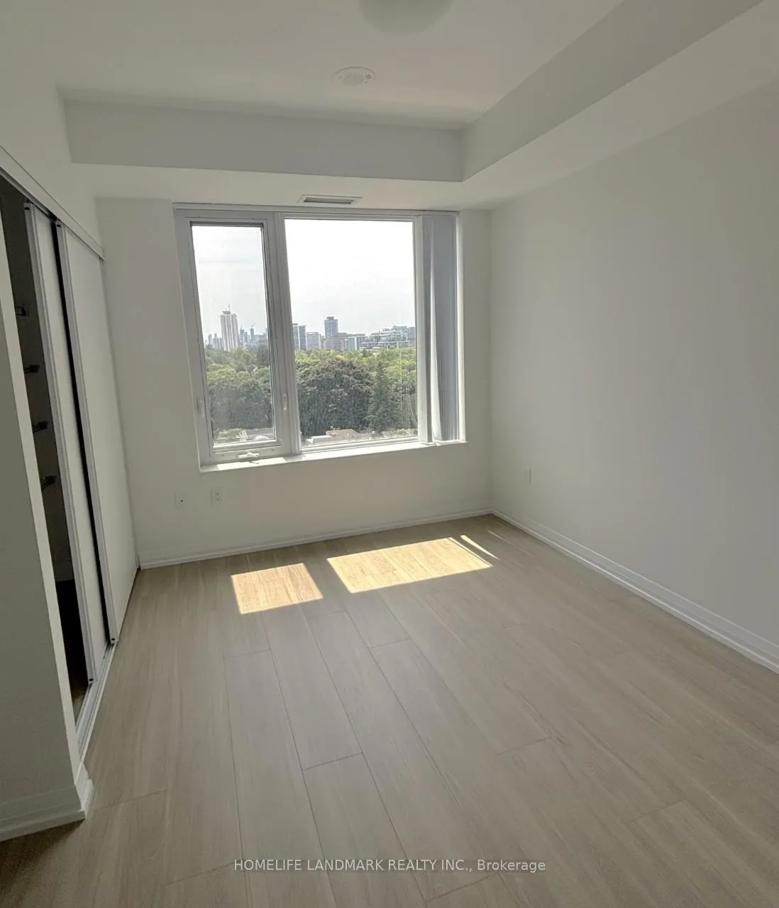 Photo 9 of Unit 907, 25 Holly Street, Toronto, Mount Pleasant West — HOMEH