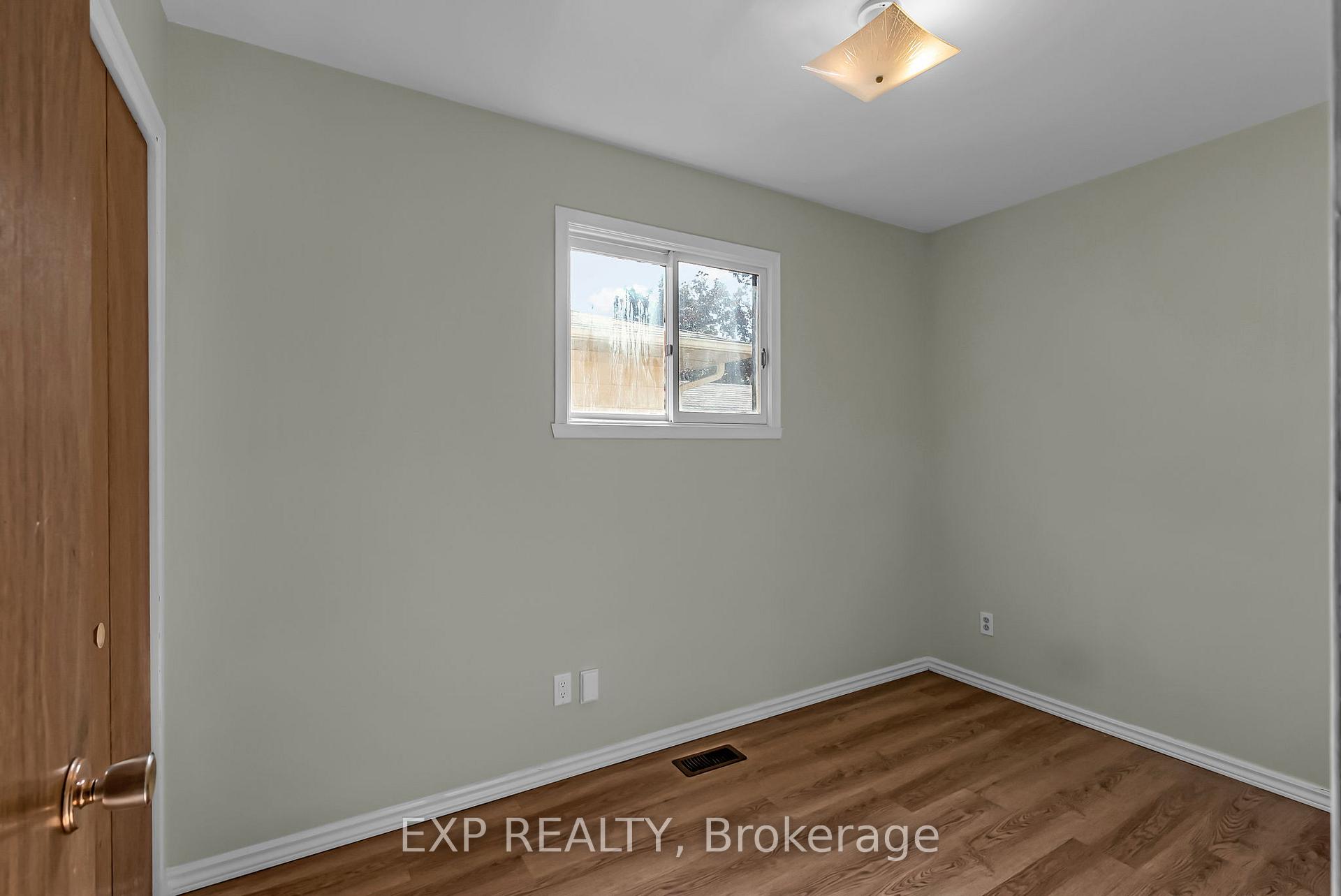 Photo 17 of 660 Champlain Drive, Cornwall — HOMEH