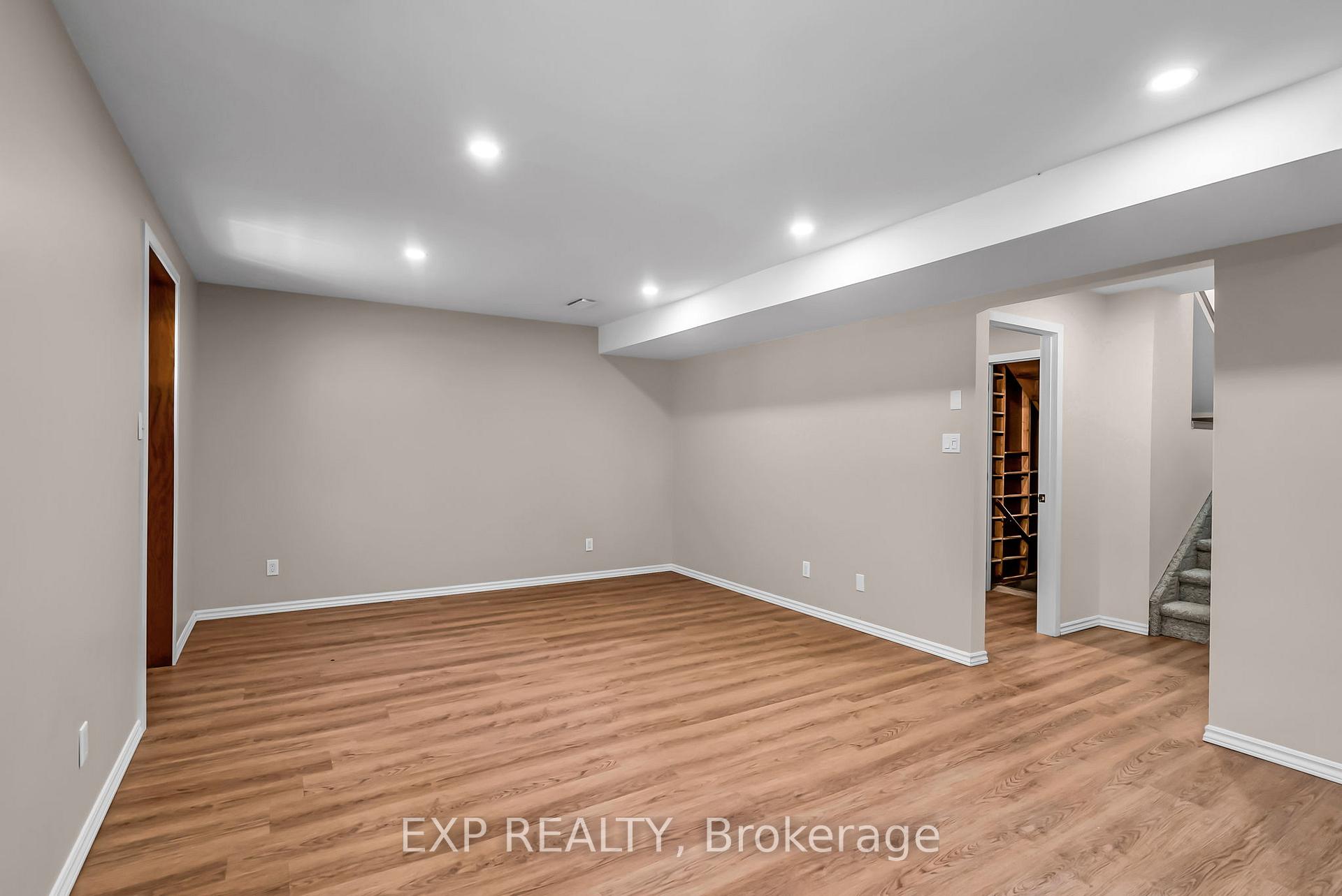 Photo 22 of 660 Champlain Drive, Cornwall — HOMEH