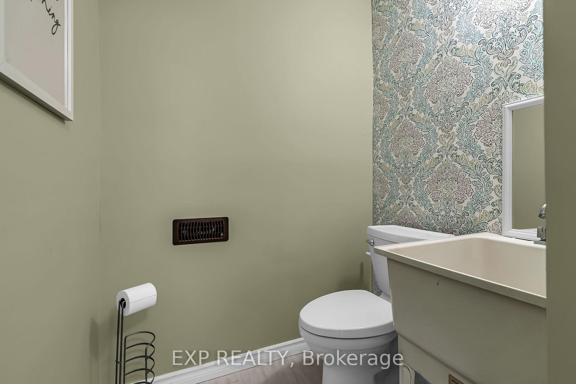 Photo 23 of 660 Champlain Drive, Cornwall — HOMEH