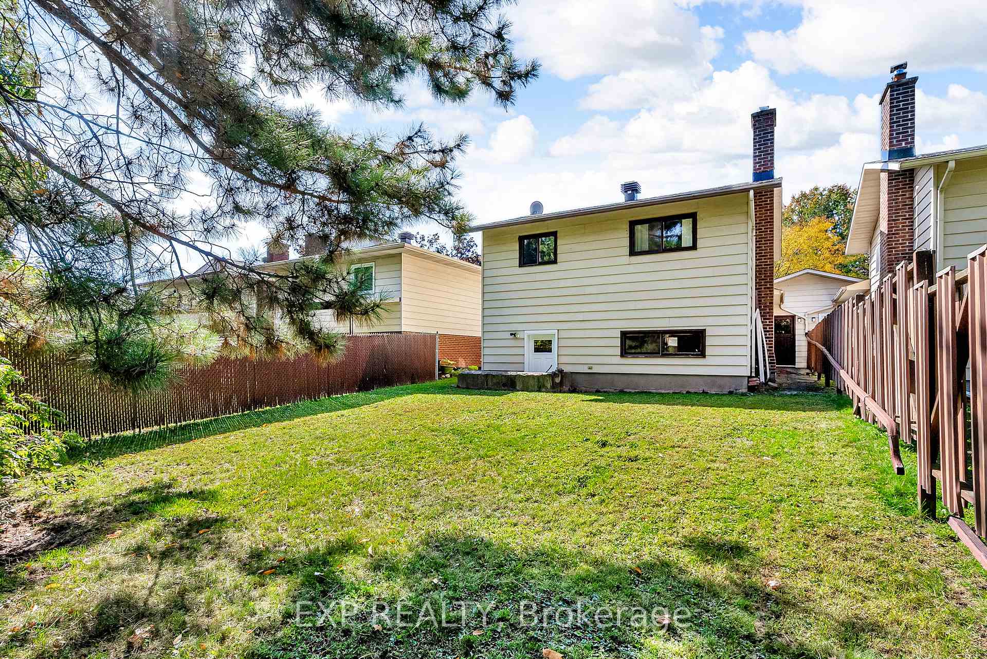 Photo 34 of 660 Champlain Drive, Cornwall — HOMEH