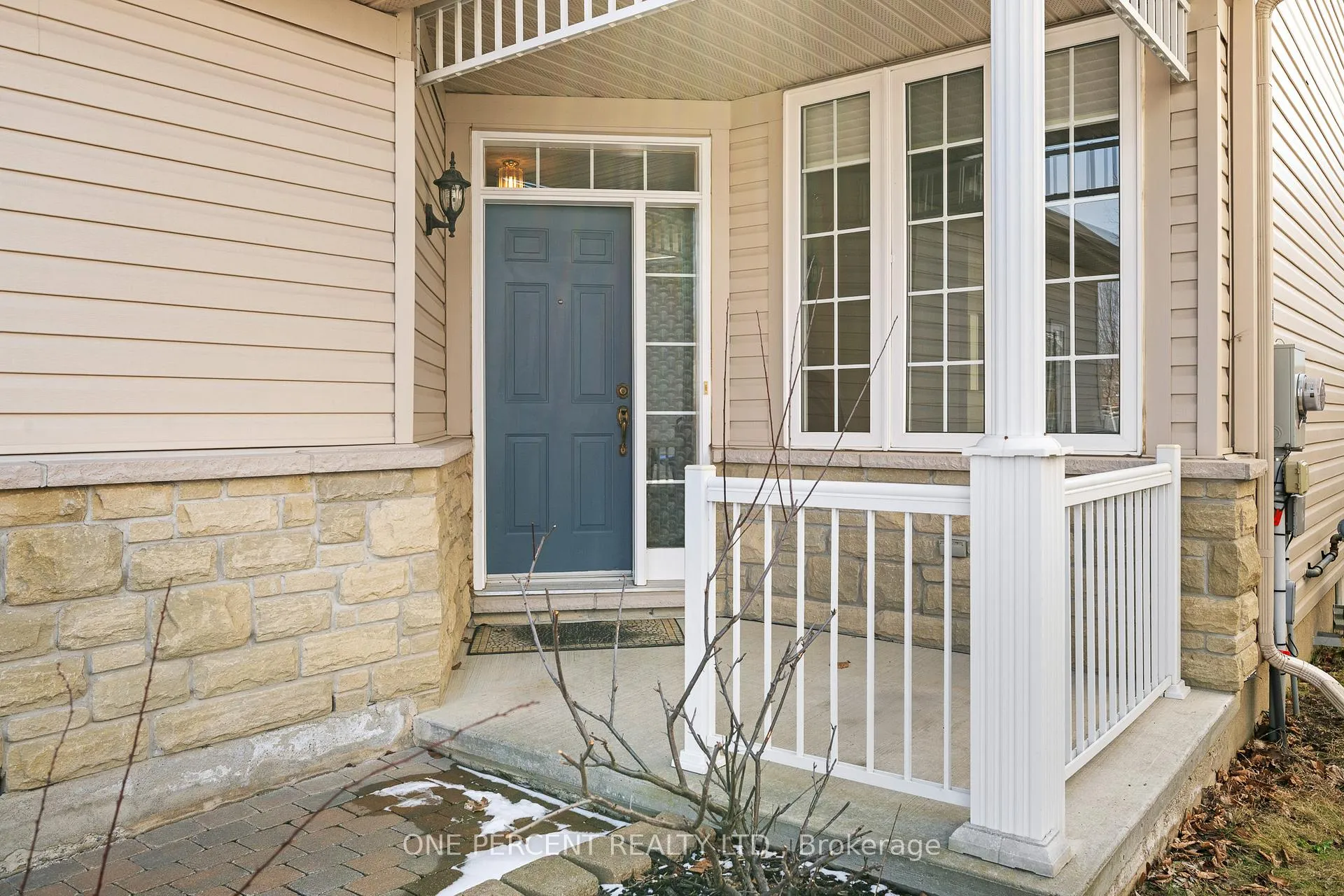 Photo 2 of 2113 Hallendale Street, Ottawa, Springridge/East Village — HOMEH