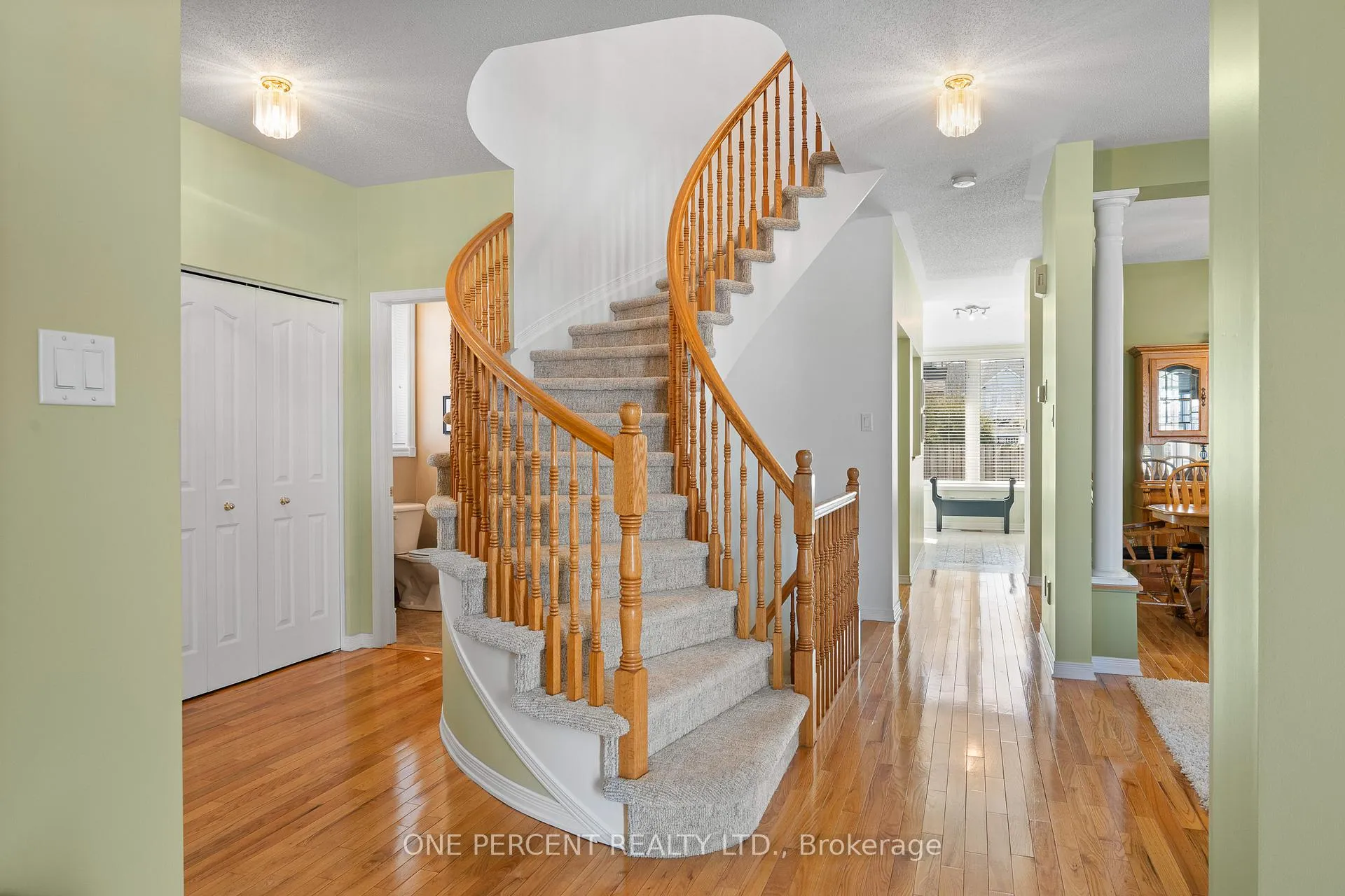 Photo 4 of 2113 Hallendale Street, Ottawa, Springridge/East Village — HOMEH