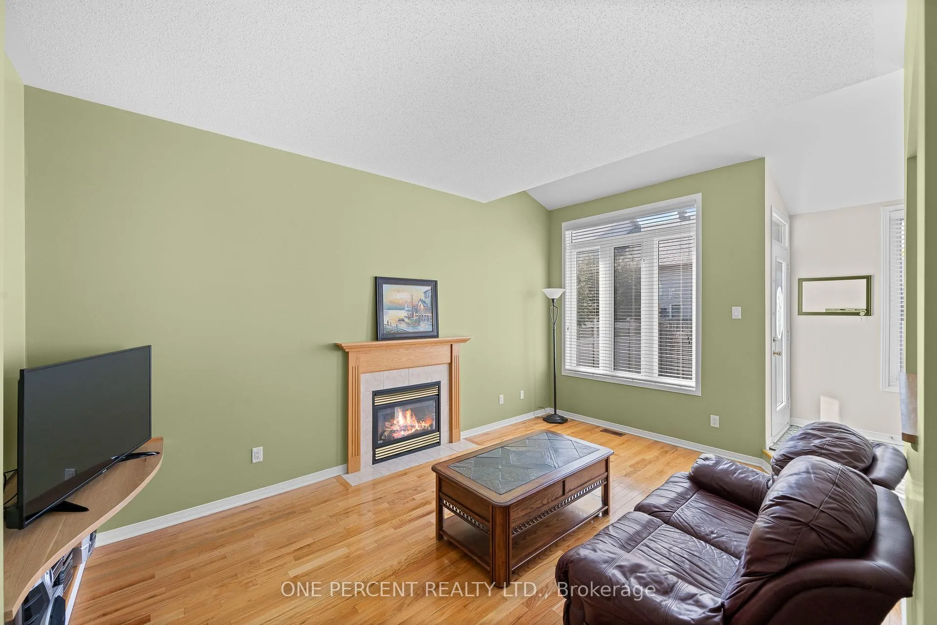 Photo 11 of 2113 Hallendale Street, Ottawa, Springridge/East Village — HOMEH