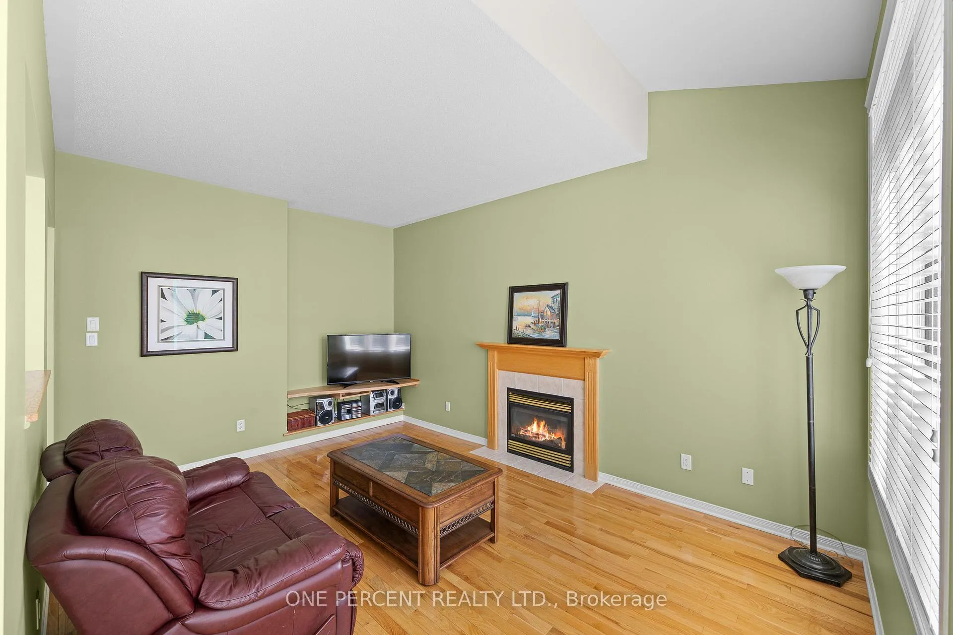 Photo 12 of 2113 Hallendale Street, Ottawa, Springridge/East Village — HOMEH