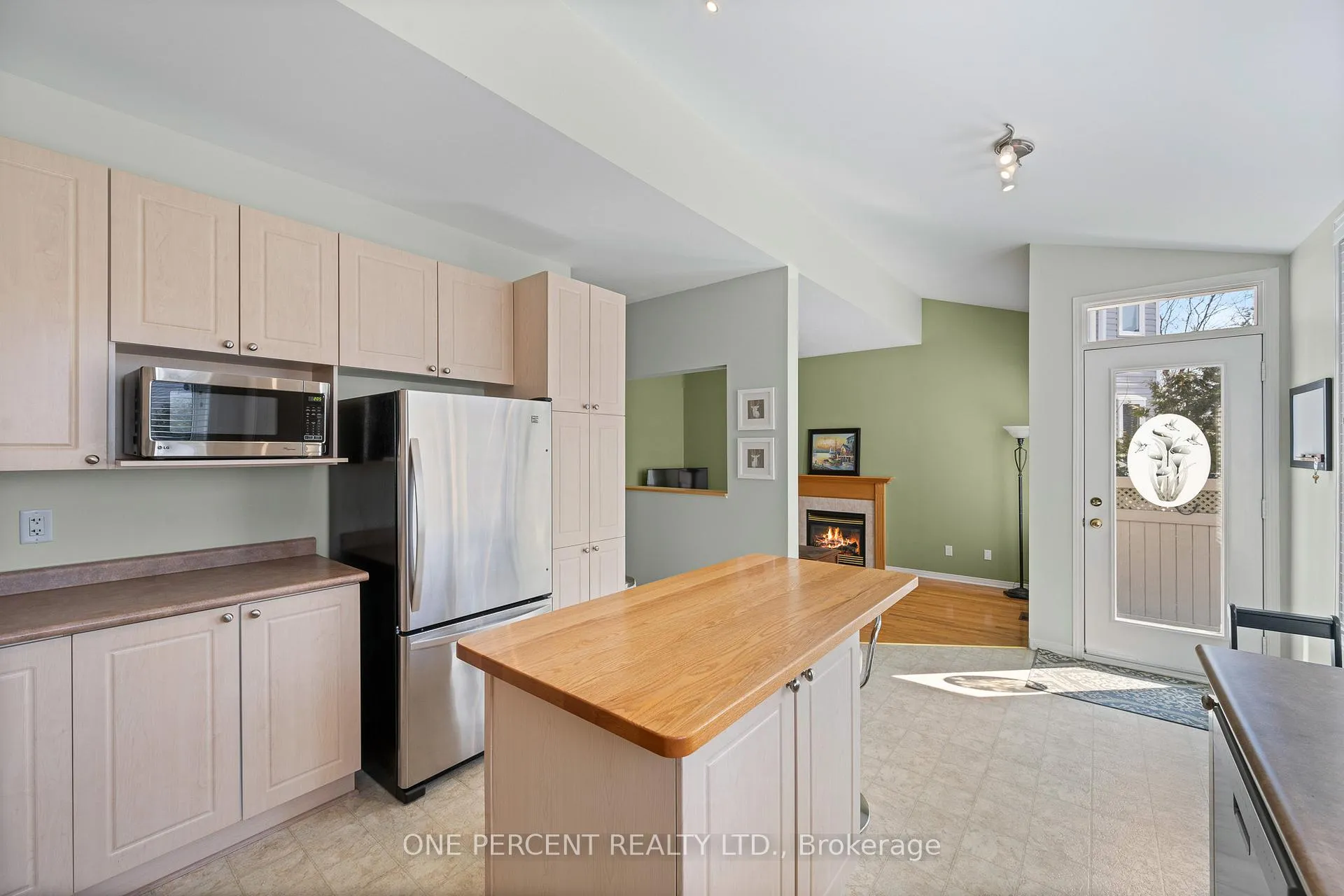 Photo 18 of 2113 Hallendale Street, Ottawa, Springridge/East Village — HOMEH
