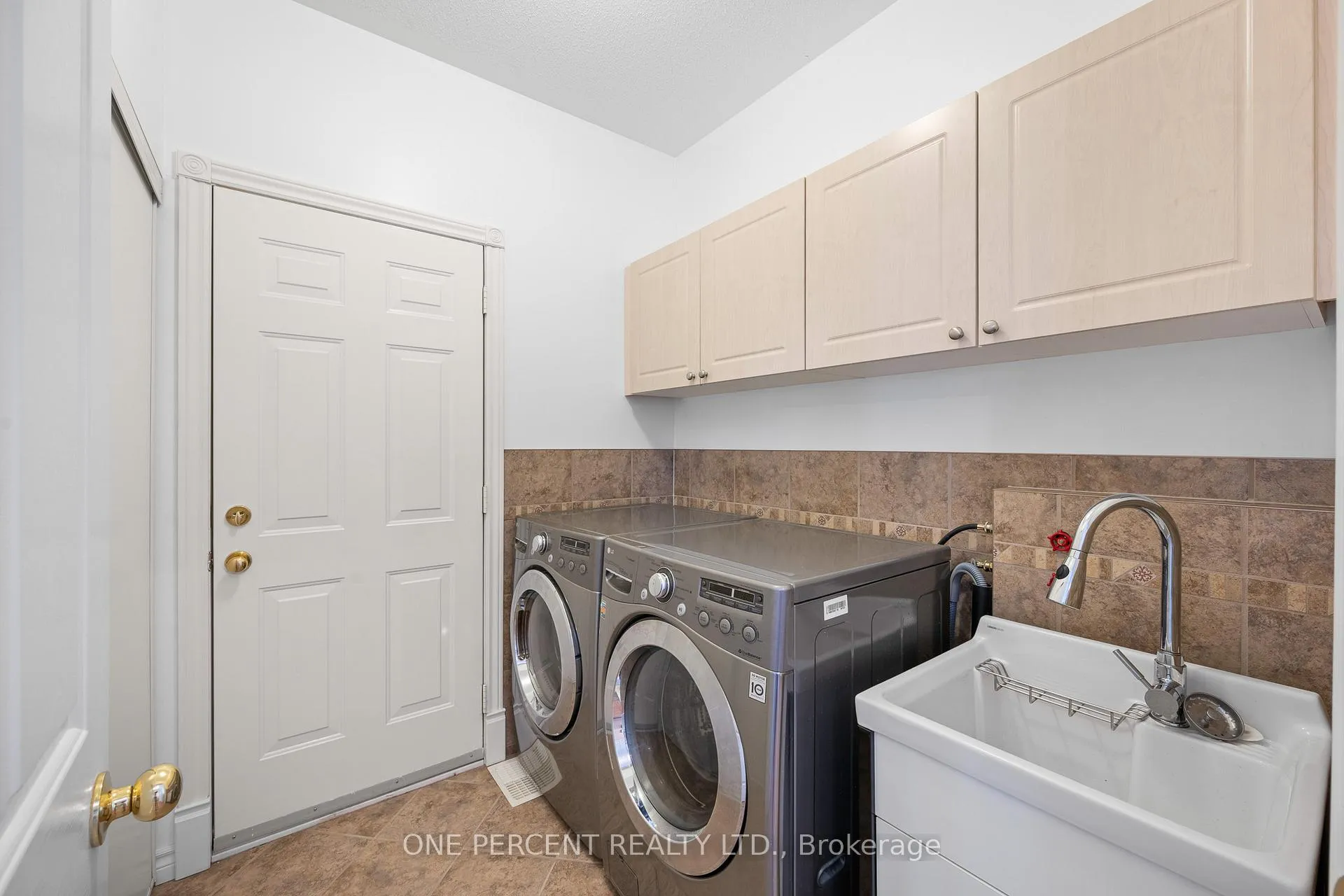 Photo 20 of 2113 Hallendale Street, Ottawa, Springridge/East Village — HOMEH