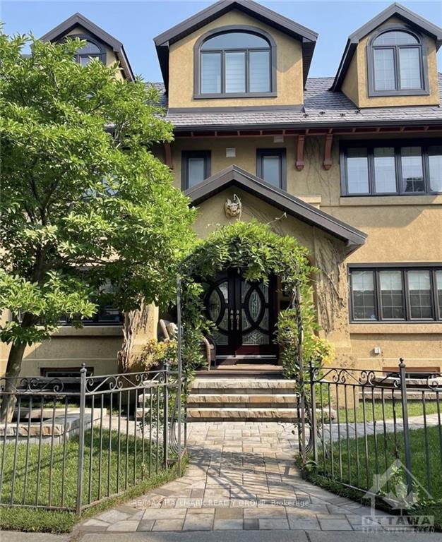 Front of 604 Queen Elizabeth Drive