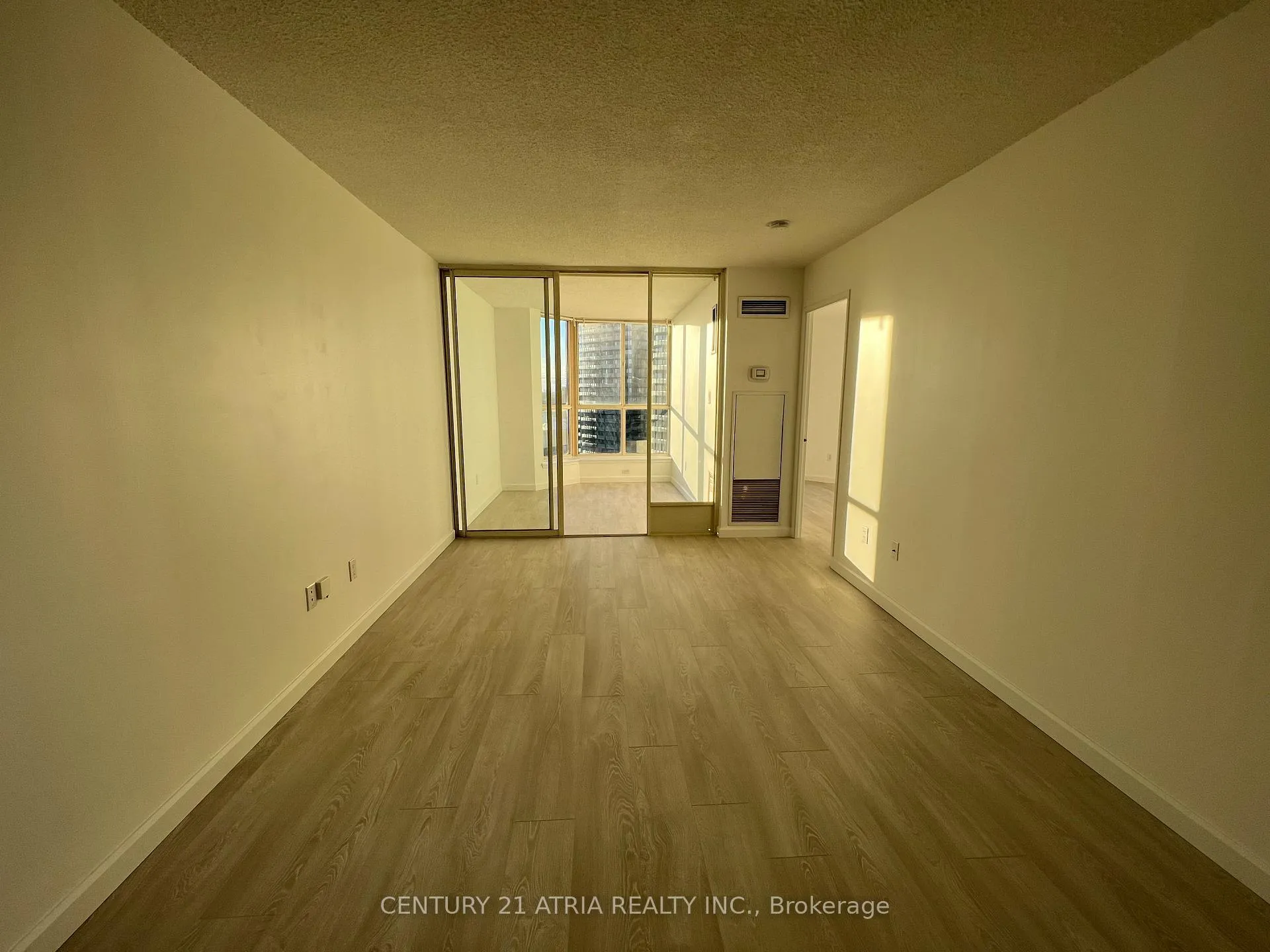 Front of Unit 2616, 44 st joseph Street